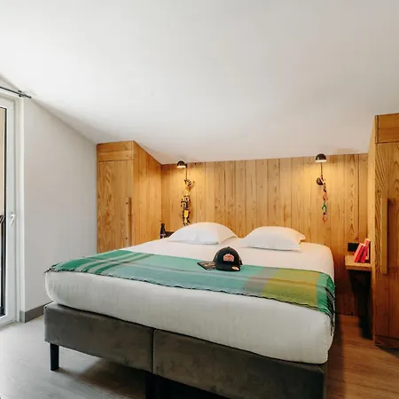 Hotel Planb - Living 3*