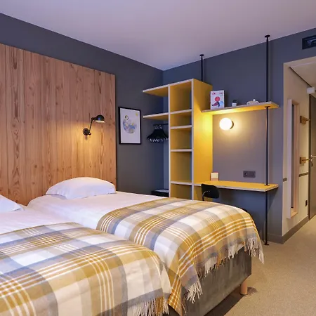 Hotel Plan B - Living 3*